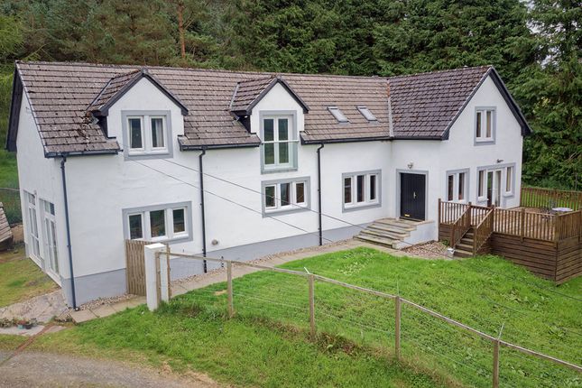 5 bed property, in Elvanfoot, £390,000
