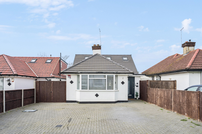 3 bed property, in Hazelwood Drive, £880,000