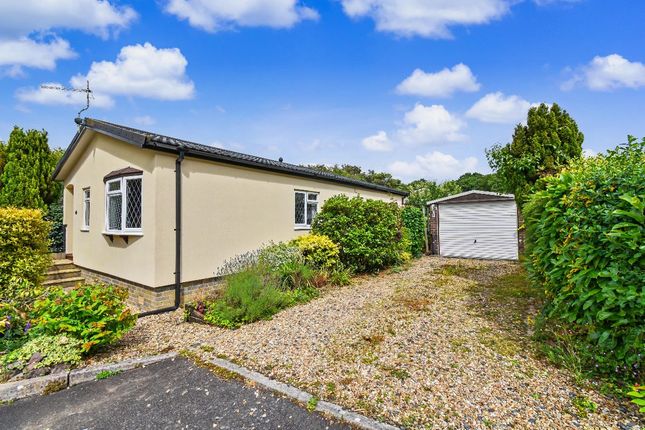 2 bed property, in The Beeches, £160,000