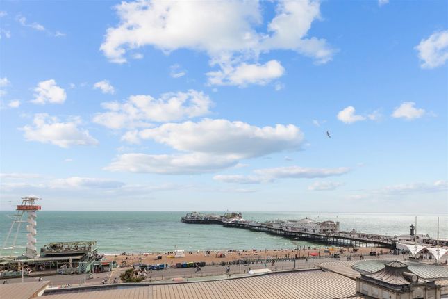 2 bed property, in Marine House, £375,000