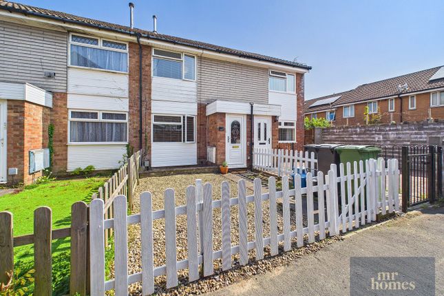 2 bed property, in Ascot Close, £195,000