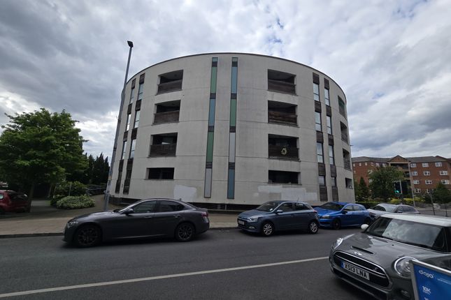 2 bed property, in Apartment 10, £85,000