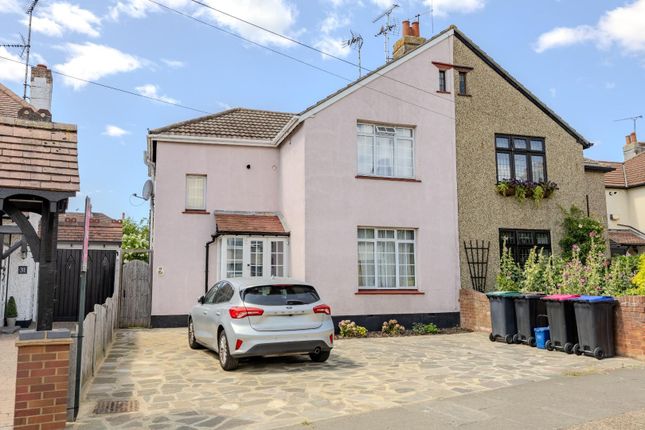 3 bed property, in Sydney Road, £565,000