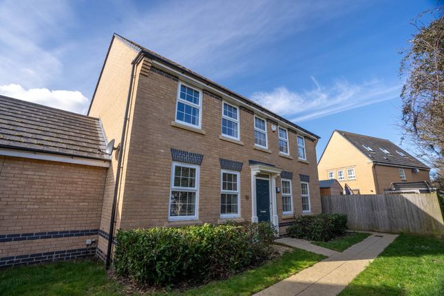 4 bed property, in Lofthouse Way, £590,000