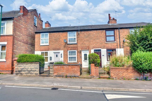 2 bed property, in Hall Street, £210,000