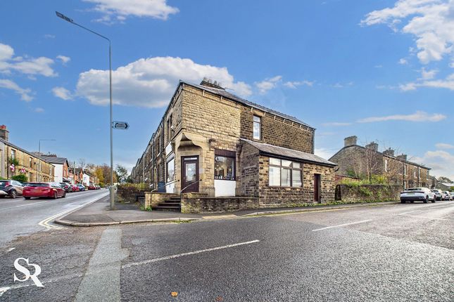 2 bed property, in Church Road, £225,000
