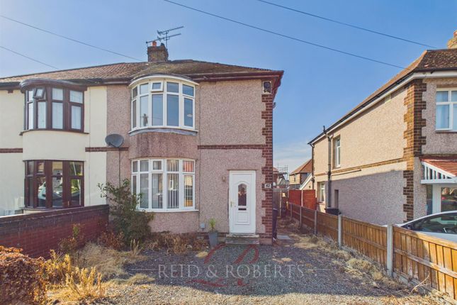 3 bed property, in Kings Avenue, £160,000