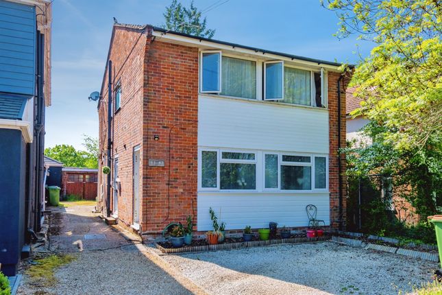 2 bed property, in Swaythling Road, £140,000