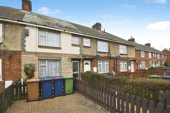 2 bed property, in Southwell Road, £140,000