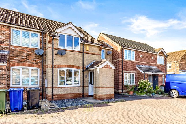 3 bed property, in Beck Walk, £154,950