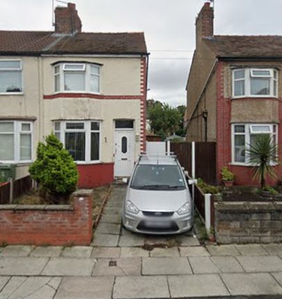 2 bed property, in Pirrie Road, £90,000