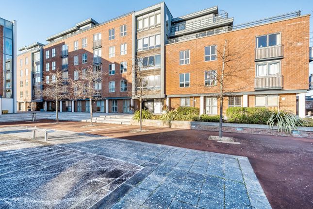 2 bed property, in Weevil Lane, £179,500