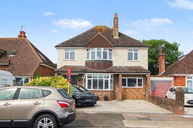 5 bed property, in Alfriston Road, £450,000