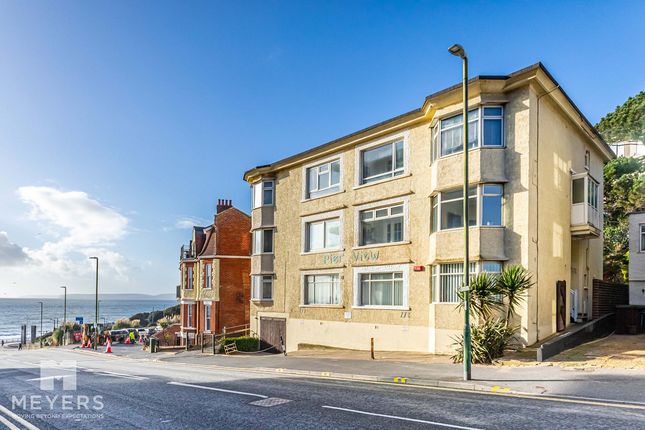 2 bed property, in Boscombe, £250,000