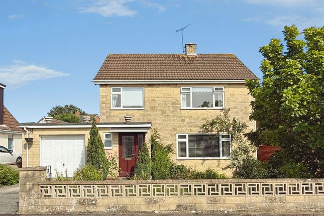 3 bed property, in Hazel Grove, £370,000