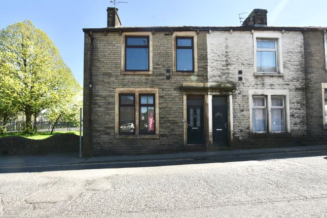 3 bed property, in Henry Street, £75,000