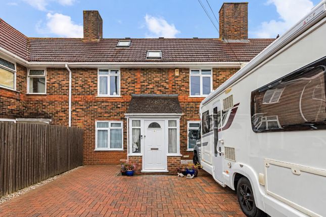 5 bed property, in Cannon Hill Lane, £800,000