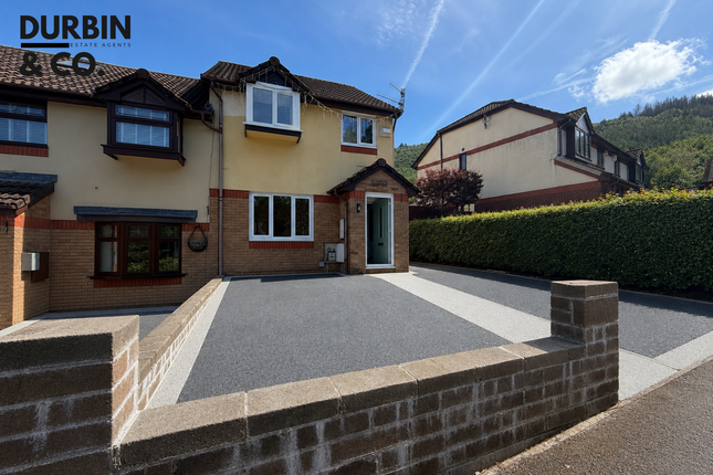 3 bed property, in Forest View, £225,000