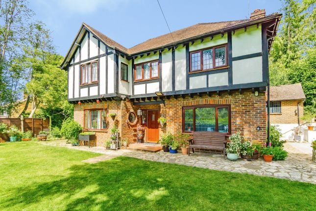 4 bed property, in Godstone Road, £850,000