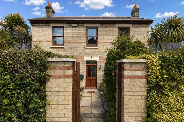 4 bed property, in Lilliput Road, £835,000