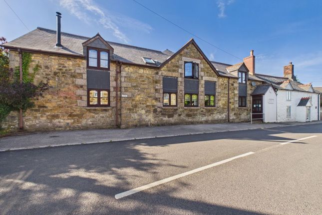 2 bed property, in Illogan, £190,000