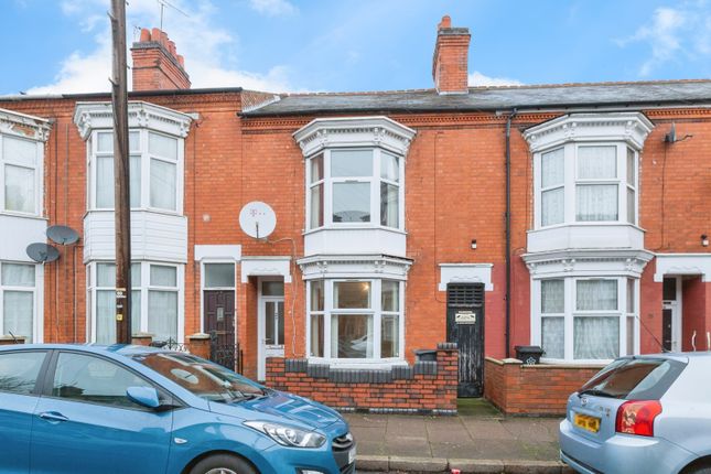 3 bed property, in Beaconsfield Road, £220,000