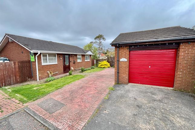 2 bed property, in Acer Drive, £160,000