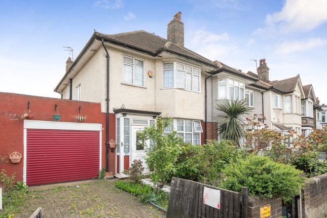 3 bed property, in Noel Road, £950,000