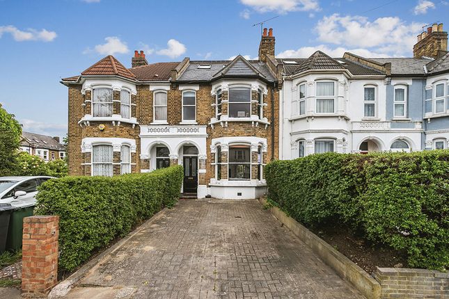 5 bed property, in Drayton Road, £925,000