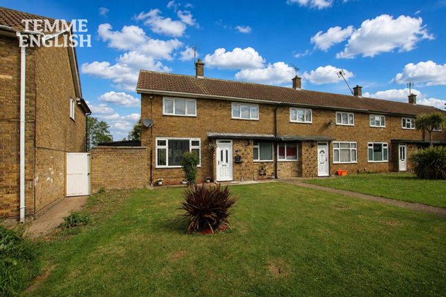 3 bed property, in Matching Green, £350,000
