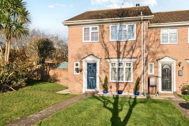 3 bed property, in Templemere, £290,000