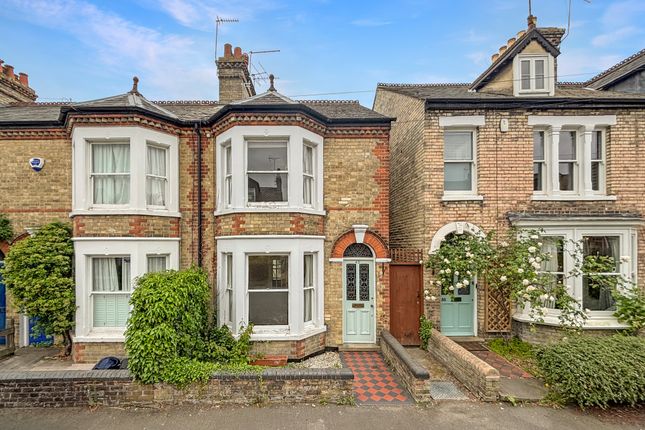 3 bed property, in Hartington Grove, £625,000