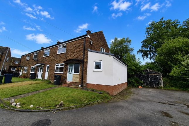 2 bed property, in Hawthorn Crescent, £130,000