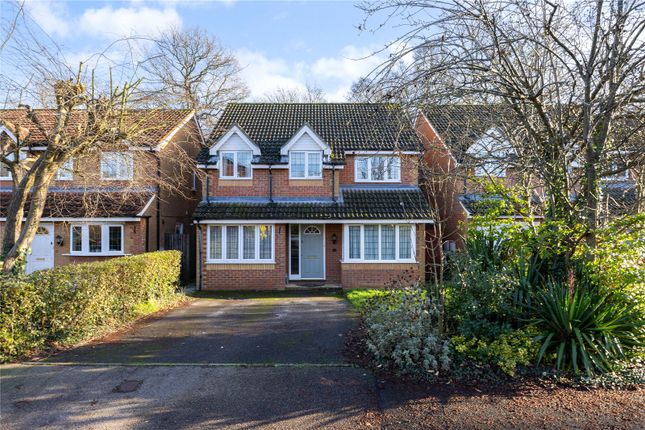 4 bed property, in Wynches Farm Drive, £979,000