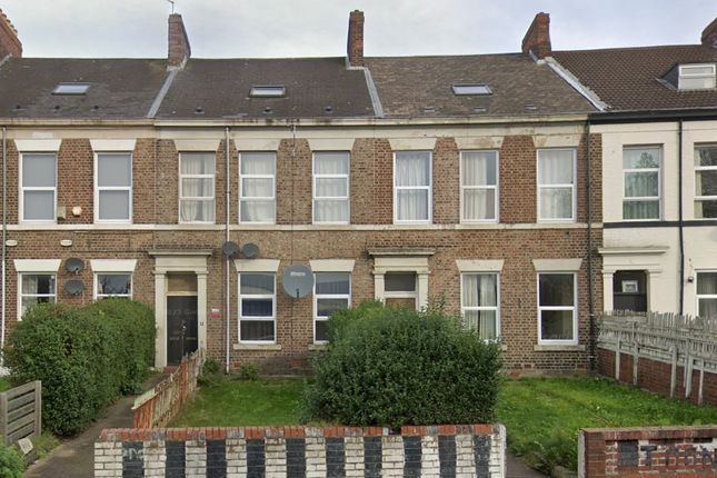 6 bed property, in Bentinck Crescent, £140,000