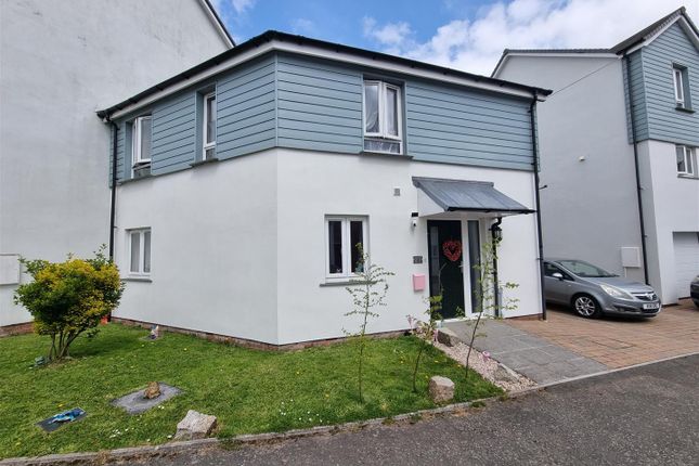 3 bed property, in Brooks Avenue, £299,950