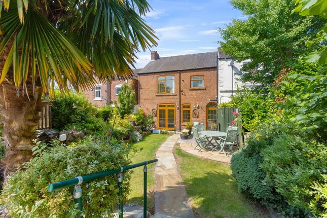 3 bed property, in Willow Lane, £210,000