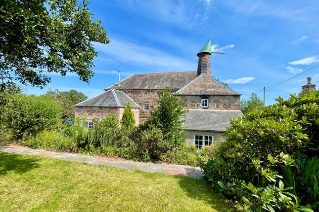4 bed property, in Echt, £490,000
