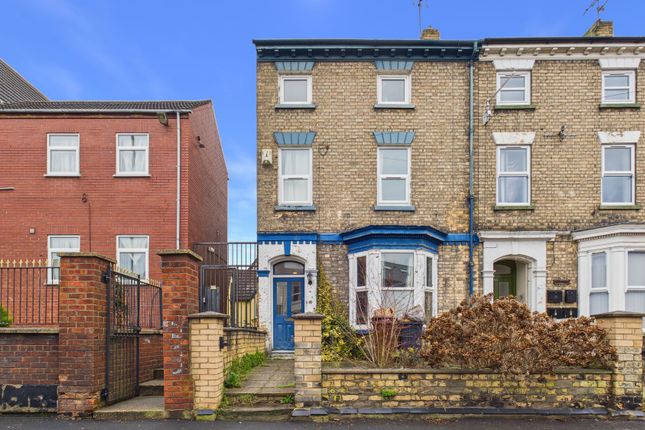 4 bed property, in Carholme Road, £275,000