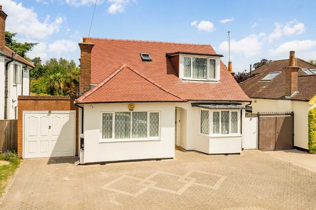 4 bed property, in Darby Crescent, £850,000