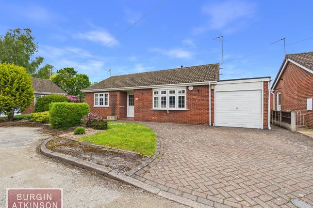 3 bed property, in Five Fields Close, £300,000