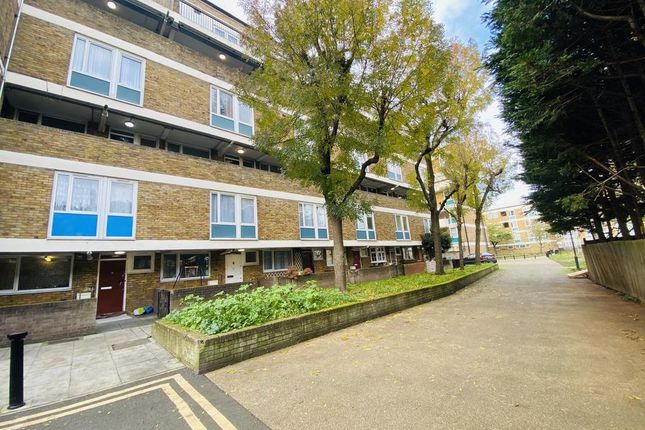 4 bed property, in Hitchin Square E3, £500,000