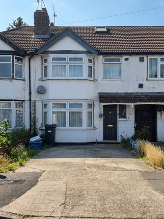 3 bed property, in Mornington Crescent, £575,000