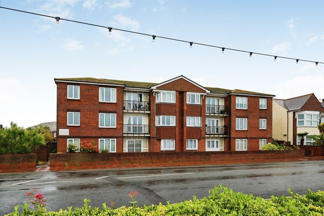 1 bed property, in Wannock Road, £125,000