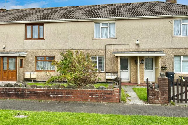 2 bed property, in Burke Avenue, £92,000