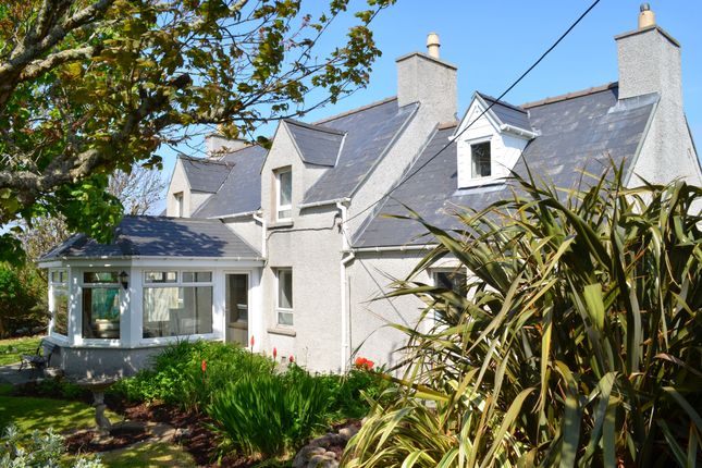 2 bed property, in Upper Shader, £235,000