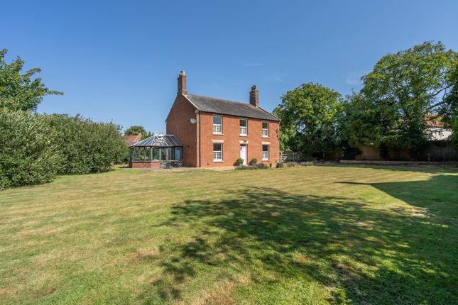 5 bed property, in Bridge Road, £650,000