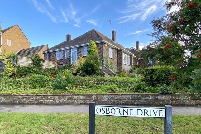 2 bed property, in Osborne Drive, £300,000
