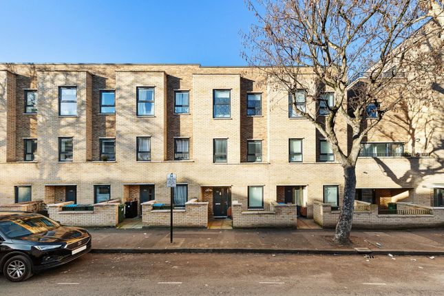 4 bed property, in Brookhill Road, £650,000