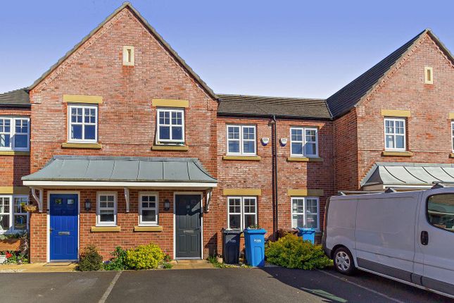 3 bed property, in Buckley Grove, £205,000